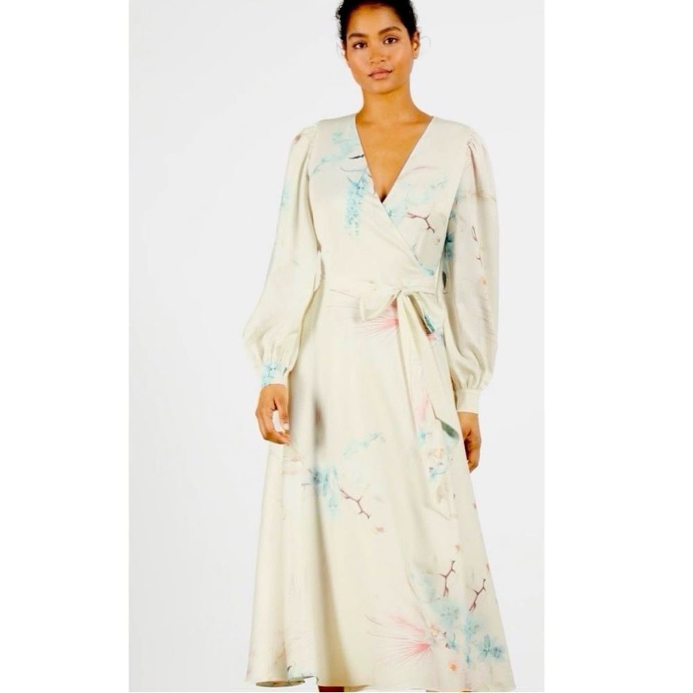 TED BAKER FLOSSI SILK FLORAL WRAP SZ US 12/14 OR SZ 5 TED
